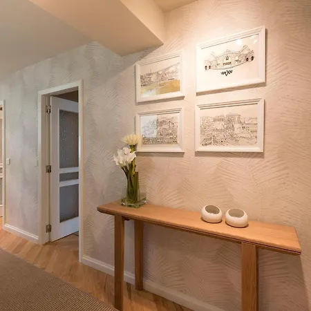 Apartamento Emporium Deluxe 3br W/ Private Parking By Lovelystay