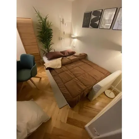 Apartamento Emporium Deluxe 3br W/ Private Parking By Lovelystay Porto