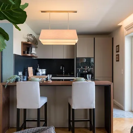 Emporium Deluxe 3br W/ Private Parking By Lovelystay Apartamento Porto